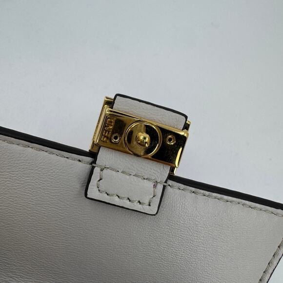 FENDI Nano Bucket Chain Shoulder Bag in Pink- 7AR844 - Picture 2 of 6